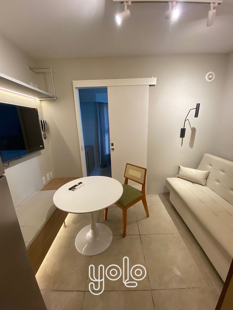 Max Carneiros Suítes - Flat 1 quarto #214B