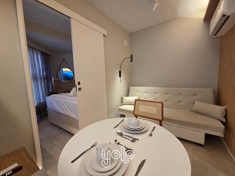 Max Carneiros Suítes - Flat 1 quarto #214B