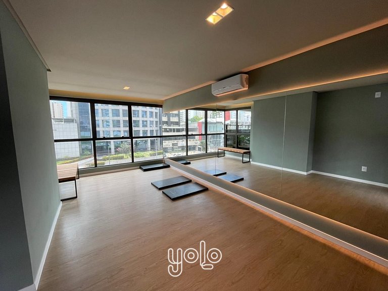 Flat no Icon Design Living Boa Viagem por Yolo