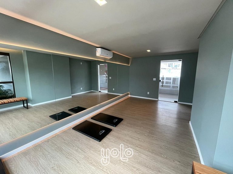 Flat no Icon Design Living Boa Viagem por Yolo