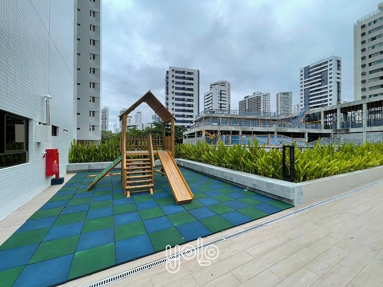 Flat no Icon Design Living Boa Viagem por Yolo