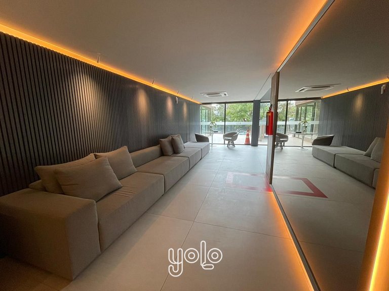 Flat no Icon Design Living Boa Viagem por Yolo