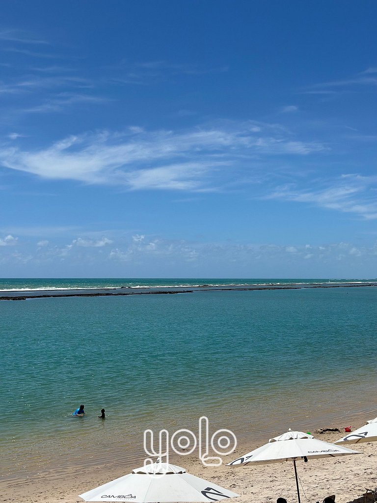 Casa Alto Padrão em Muro Alto com Piscina Privativa por Yolo