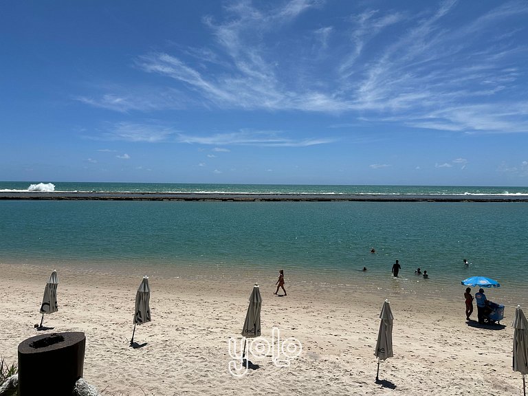 Casa Alto Padrão em Muro Alto com Piscina Privativa por Yolo