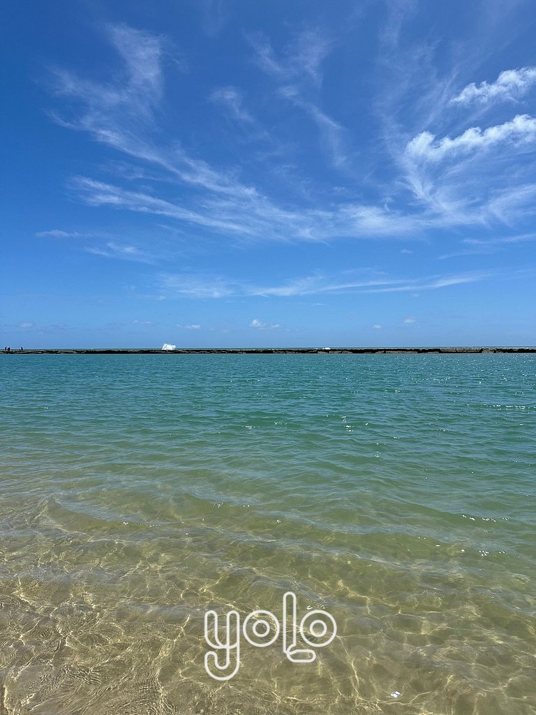 Casa Alto Padrão em Muro Alto com Piscina Privativa por Yolo