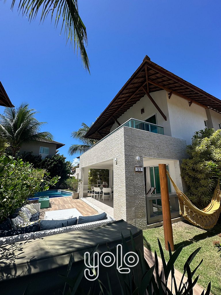 Casa Alto Padrão em Muro Alto | Piscina Privativa