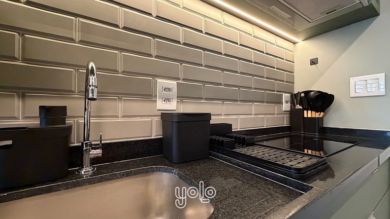Studio - 709 - Silo 215